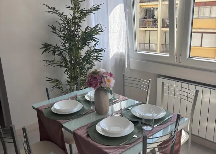 Martina Deluxe Apartment *